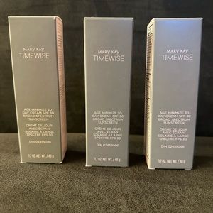 NIB! Set of 3 TimeWise® Age Minimize 3D™ Day Cream SPF 30 Broad Spect Normal/Dry